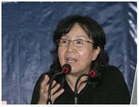 李明英